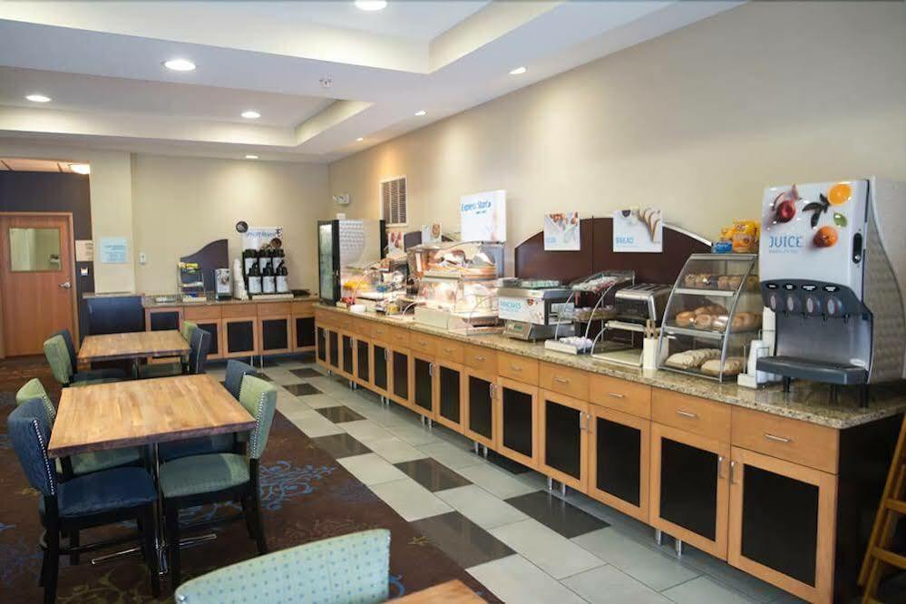 Holiday Inn Express - Albert Lea By Ihg Exterior foto